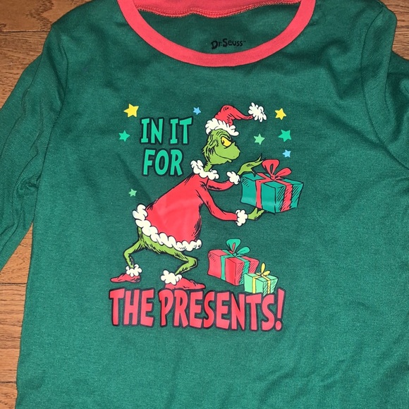 cute grinch long sleeve - Picture 2 of 2